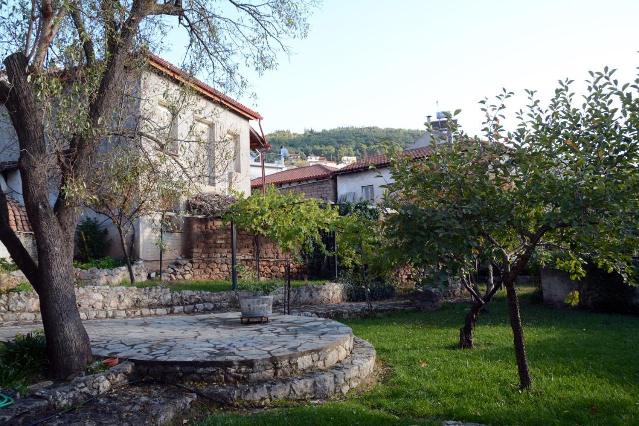 Giorgos' & Noula'S Cottage In Desfina Village- Near Delphi Exterior foto